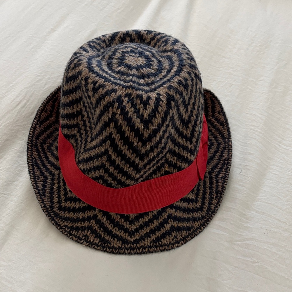 BCBG Stylish Chevron Patterned Hat with Red/Orange Band
